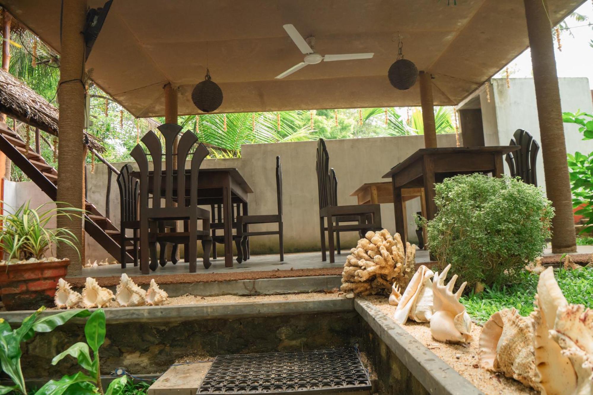 Rekawa Turtle Gate Hotel Tangalle Exterior foto