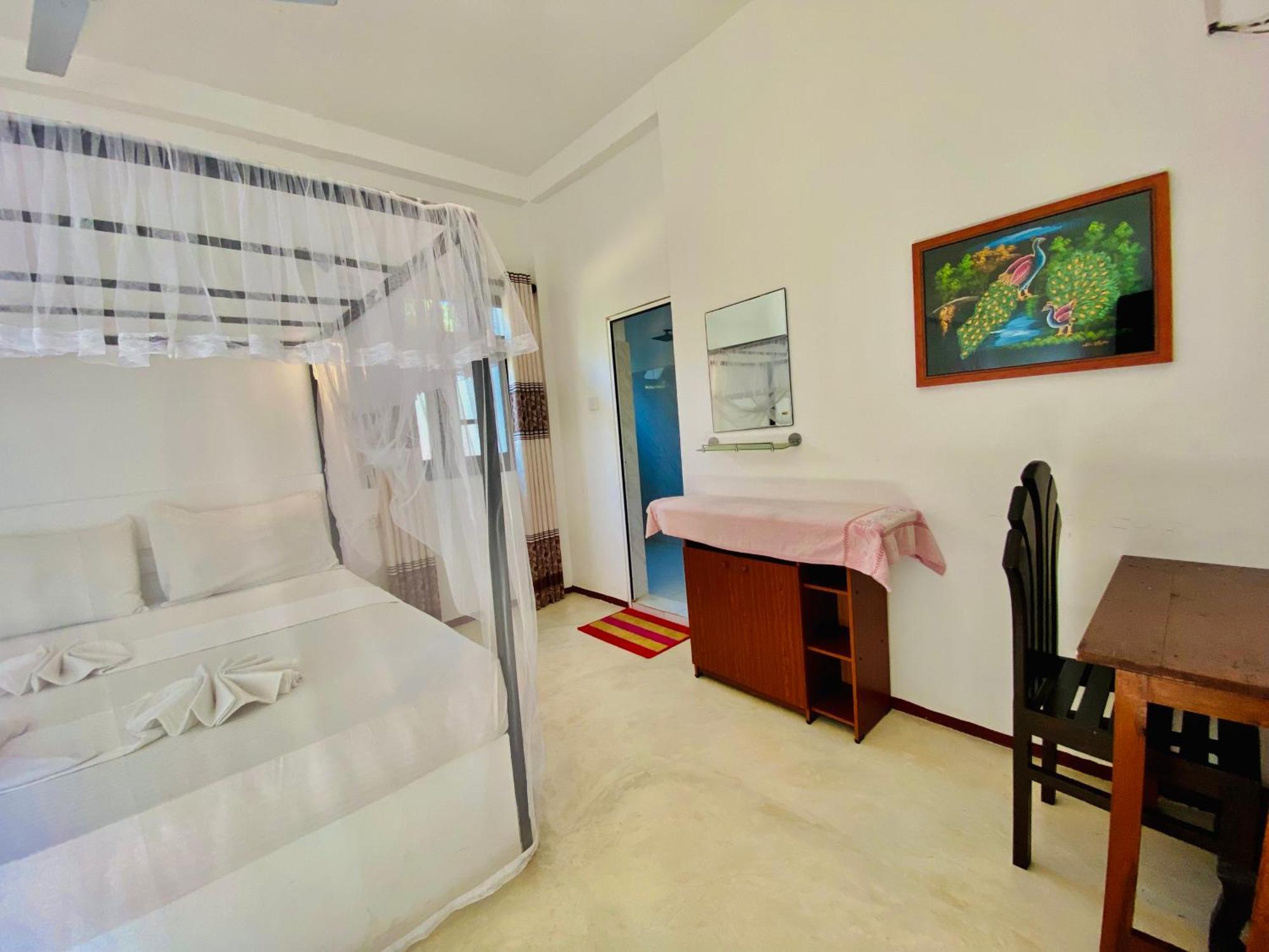 Rekawa Turtle Gate Hotel Tangalle Cameră foto