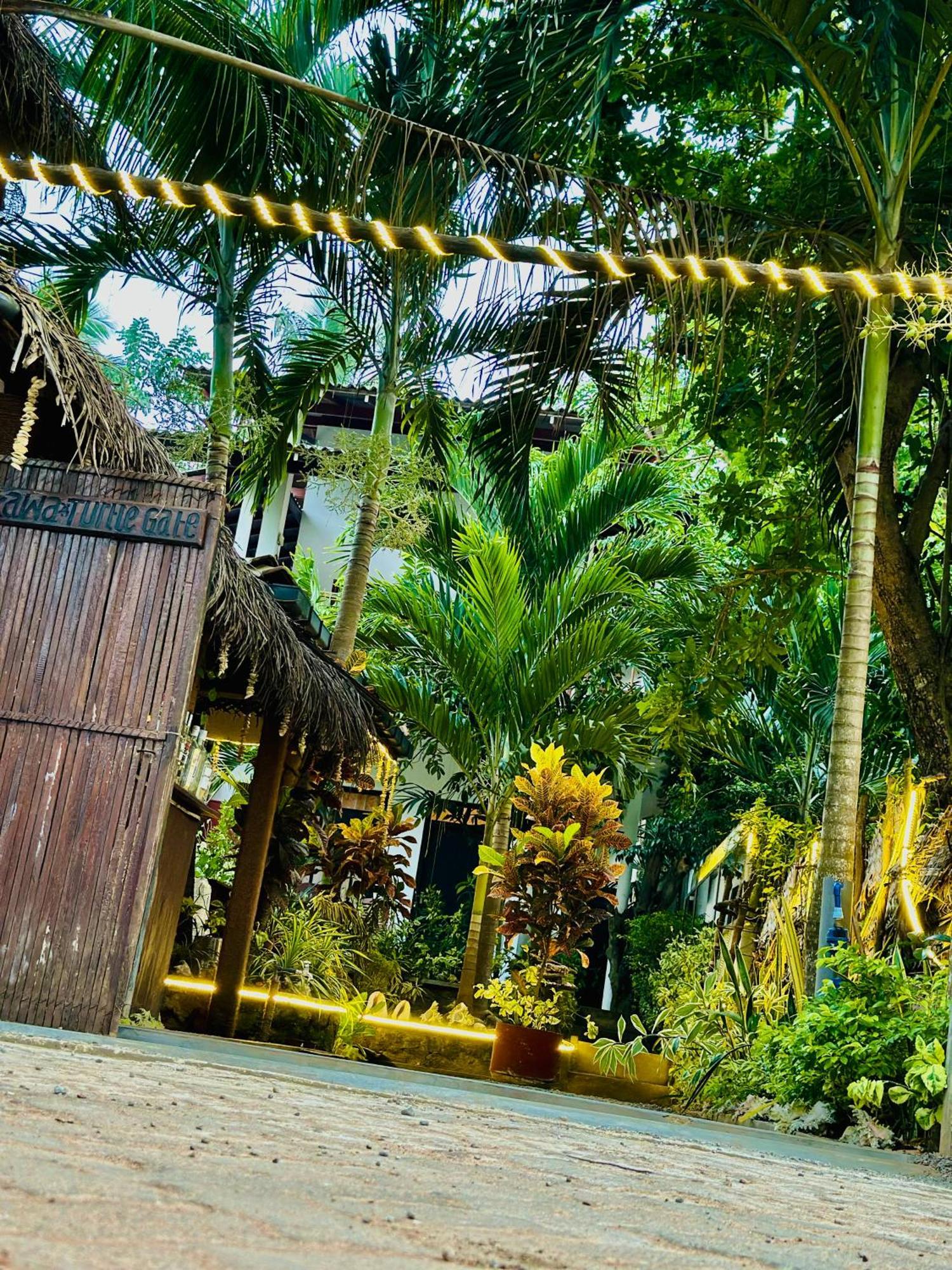 Rekawa Turtle Gate Hotel Tangalle Exterior foto